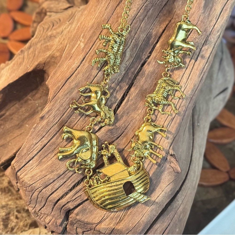 Noah’s Ark Fancy Animal Link Chain Gold Tone Charm Necklace